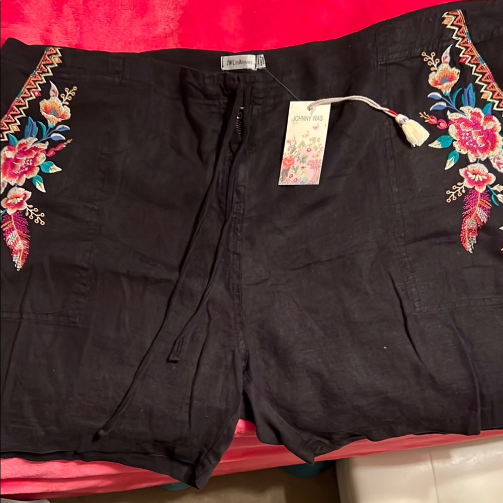 Johnny Was Black Floral Embroidered Shorts